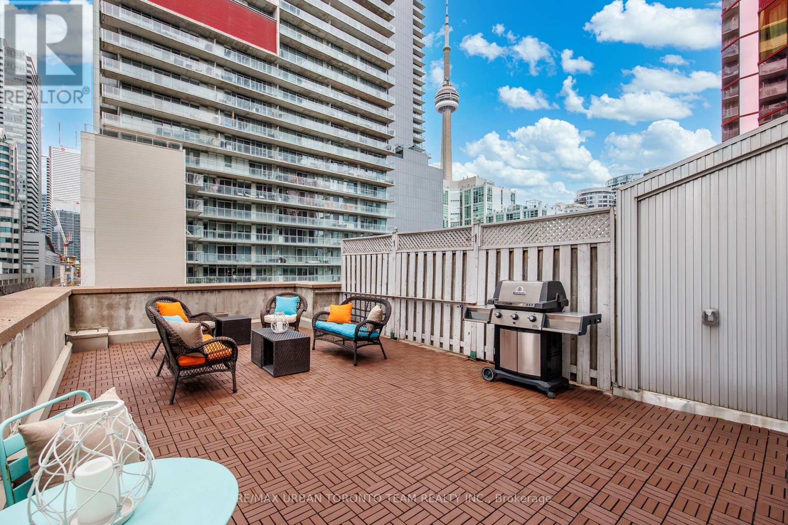 401 - 393 King Street W, Toronto, Ontario  M5V 3G8 - Photo 24 - C12494008