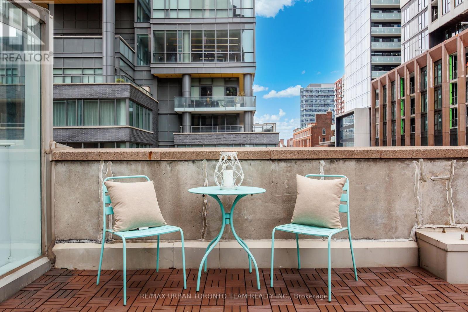 401 - 393 King Street W, Toronto, Ontario  M5V 3G8 - Photo 26 - C12494008