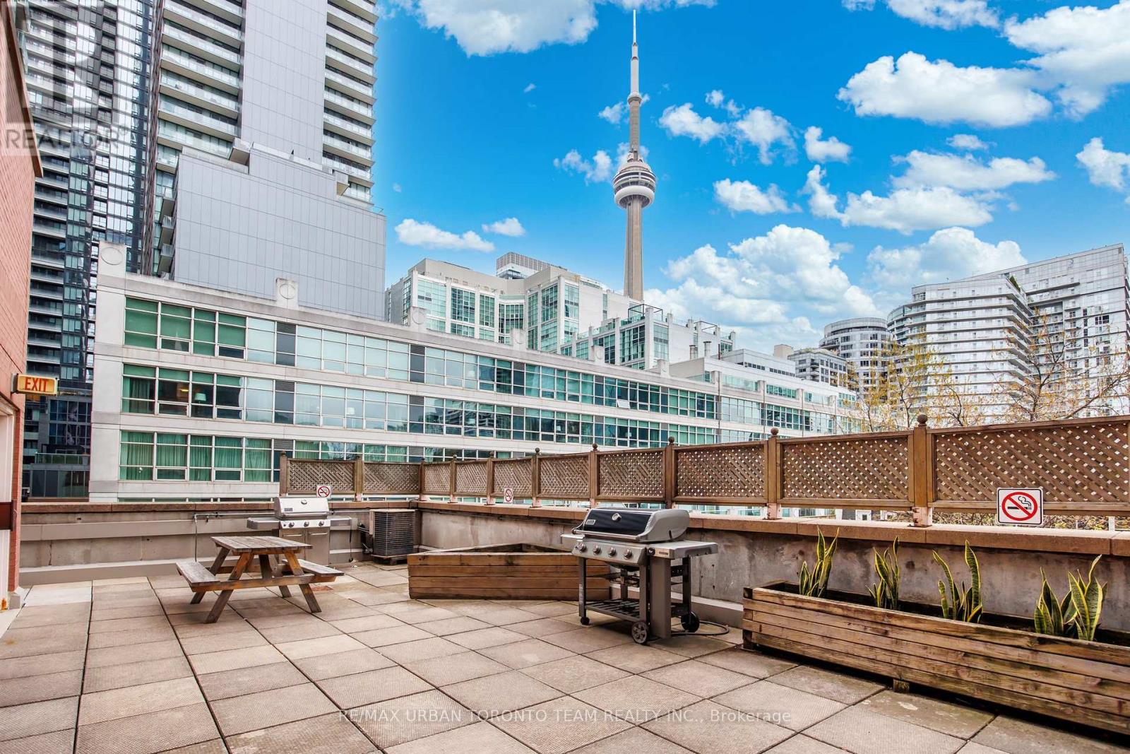 401 - 393 King Street W, Toronto, Ontario  M5V 3G8 - Photo 28 - C12494008