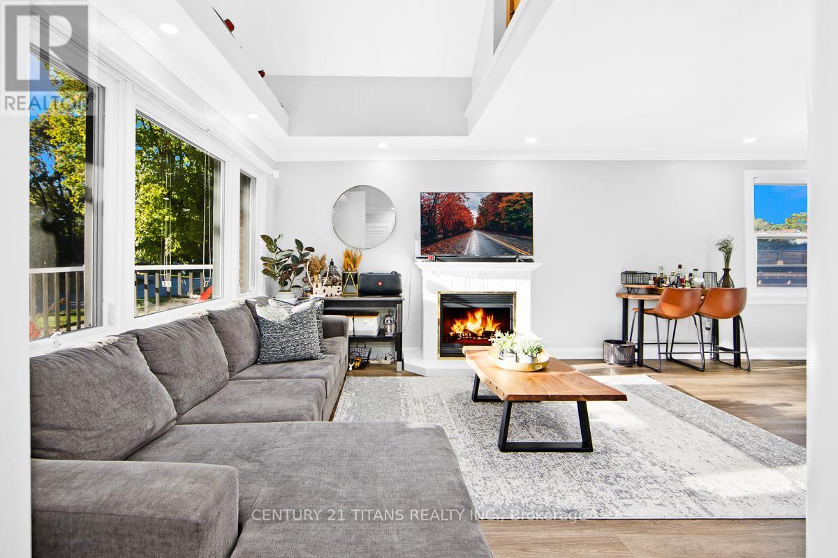 857 Masson Street, Oshawa, Ontario  L1G 5B1 - Photo 4 - E12493976