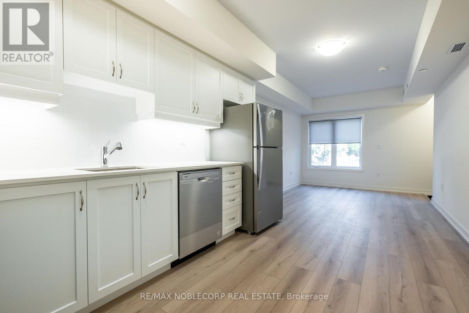 2205 - 58 Elizabeth Street E, Richmond Hill, Ontario  L4C 5W2 - Photo 5 - N12493970