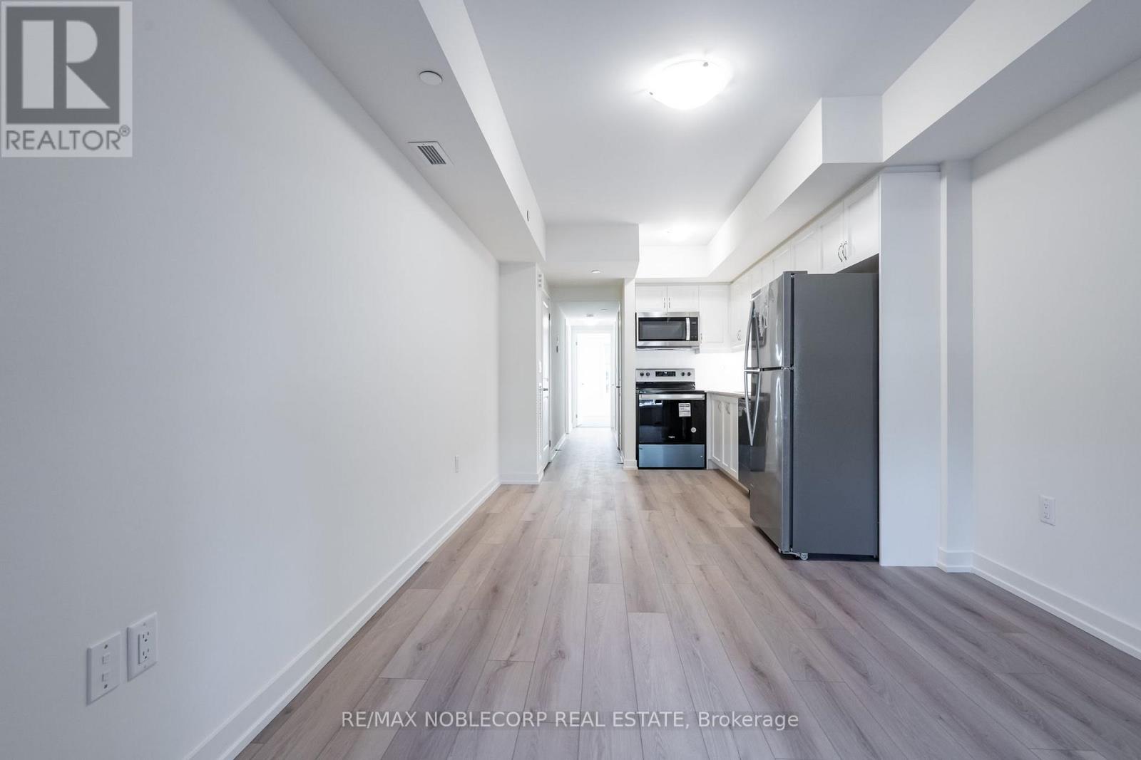 2205 - 58 Elizabeth Street E, Richmond Hill, Ontario  L4C 5W2 - Photo 9 - N12493970