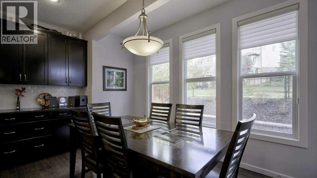 244 Heritage Bay, Cochrane, Alberta  T4C 0L3 - Photo 12 - A2235147