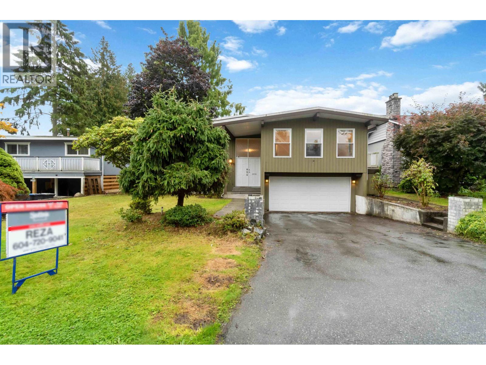 595 Garrow Drive, Port Moody, British Columbia  V3H 1H6 - Photo 2 - R3059219