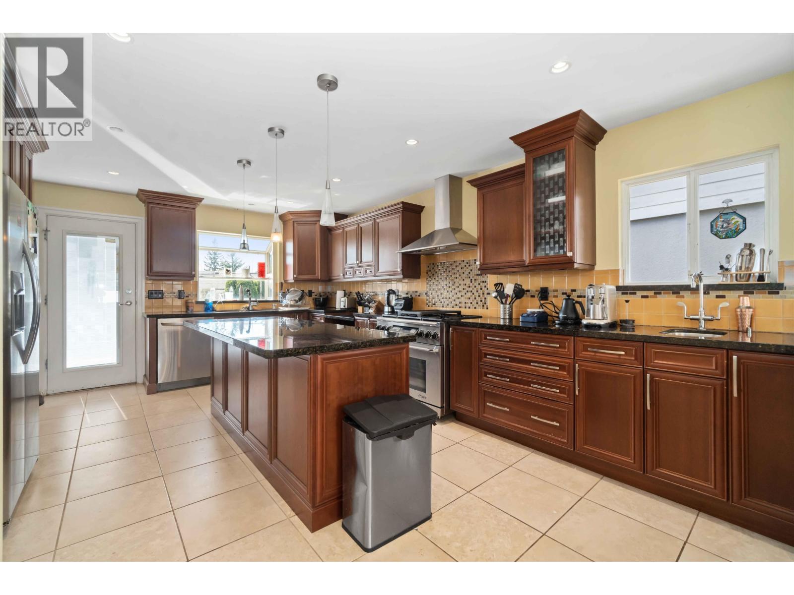 595 Garrow Drive, Port Moody, British Columbia  V3H 1H6 - Photo 34 - R3059219