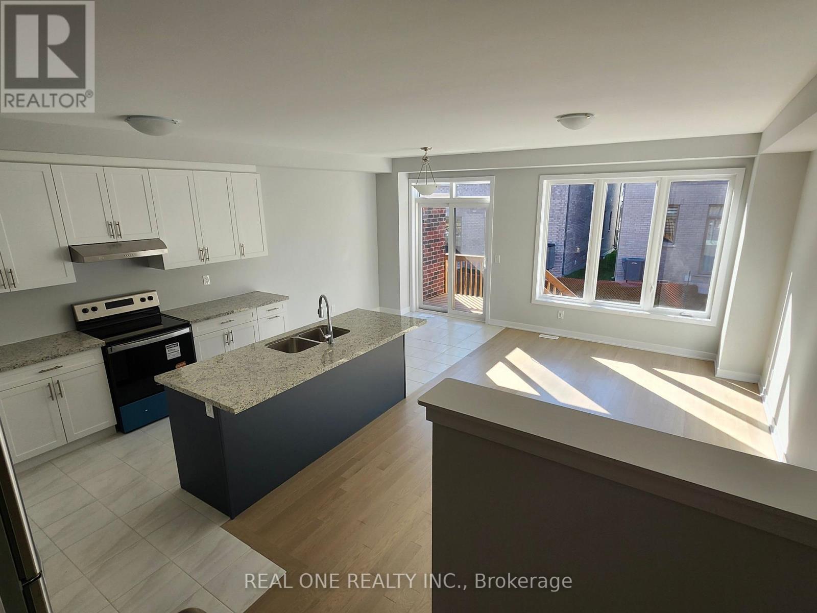 14 Freeman Williams Street, Markham, Ontario  L6C 3M8 - Photo 2 - N12493106