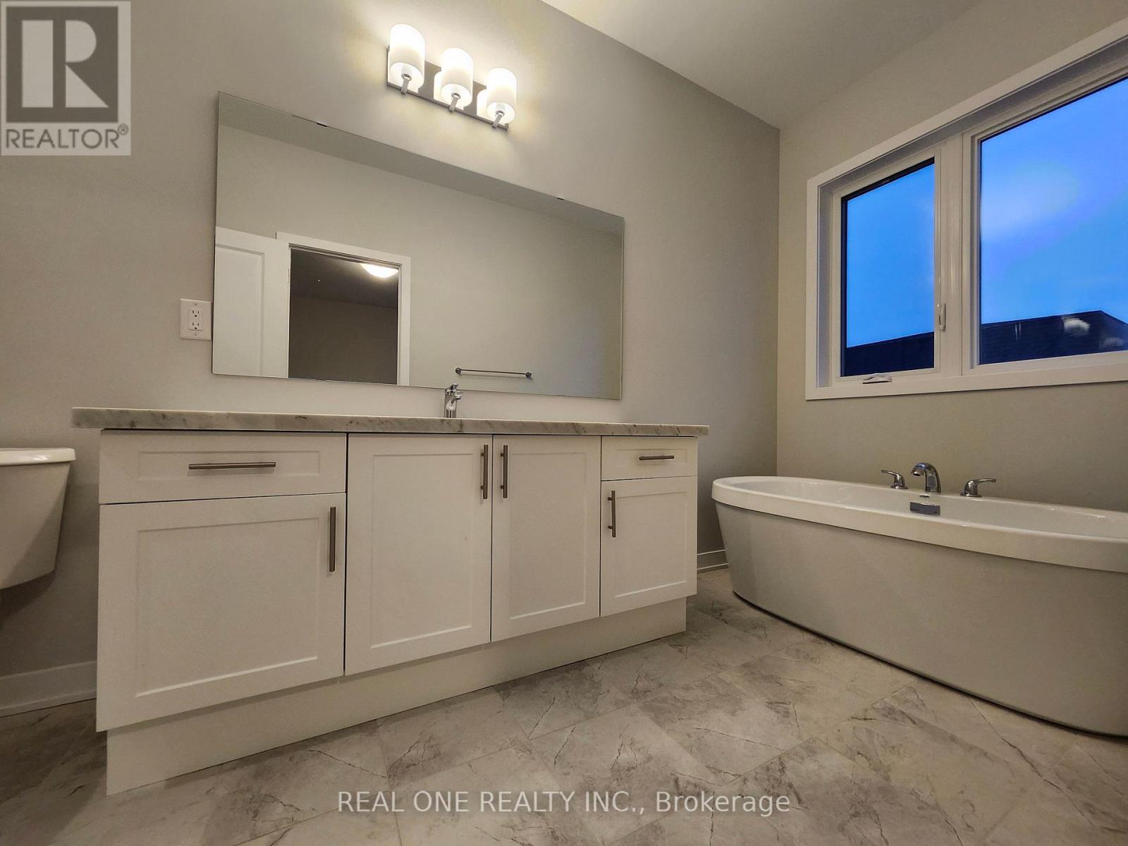 14 Freeman Williams Street, Markham, Ontario  L6C 3M8 - Photo 7 - N12493106