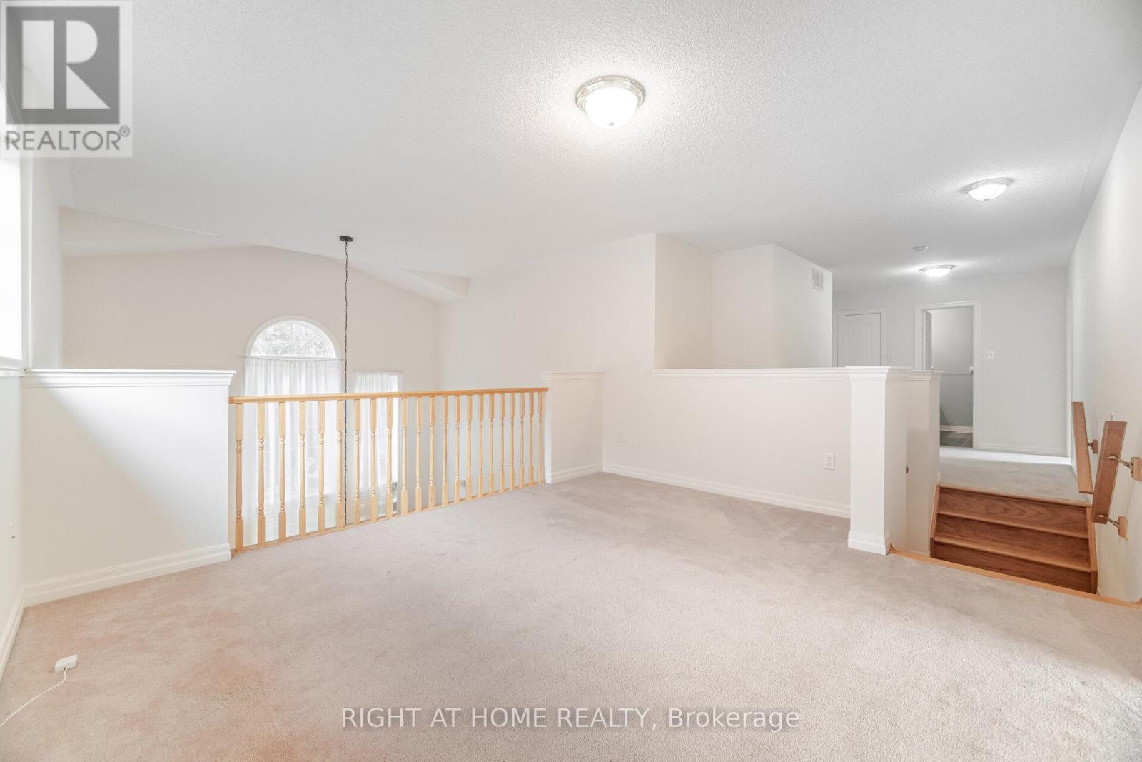 2499 Scotch Pine Drive, Oakville, Ontario  L6M 4C4 - Photo 23 - W12488788