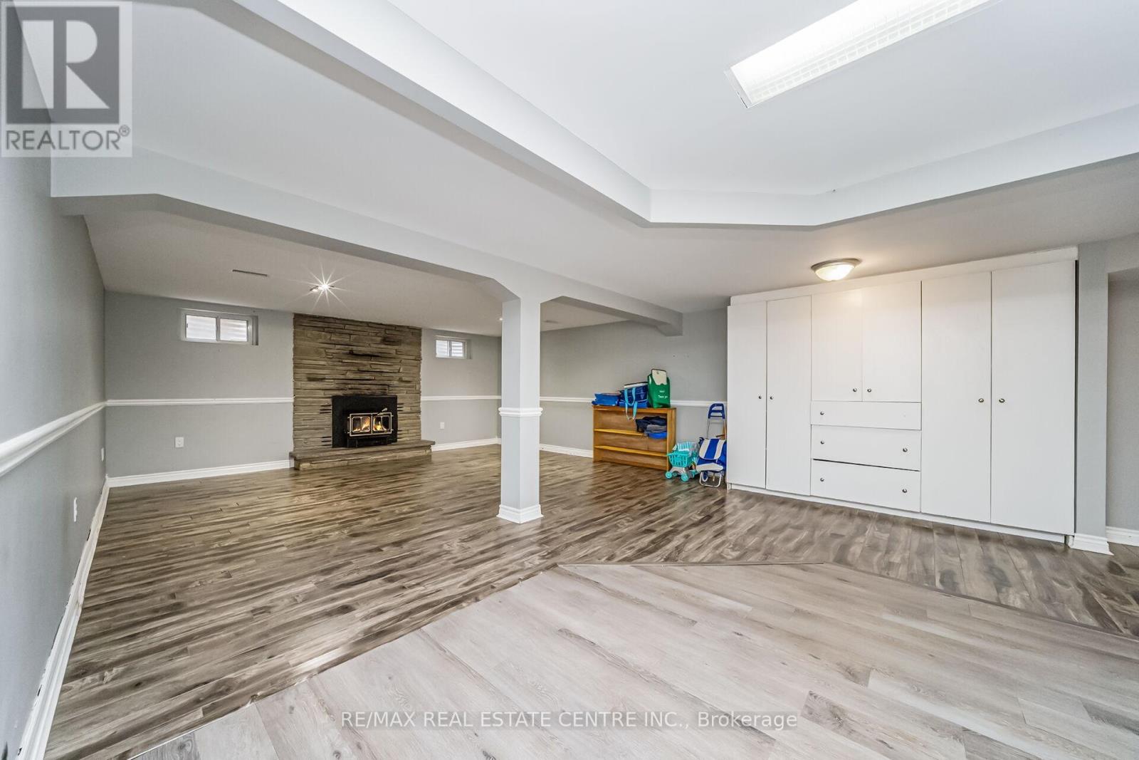 9 Watson Crescent, Brampton, Ontario  L6W 1E5 - Photo 31 - W12494004