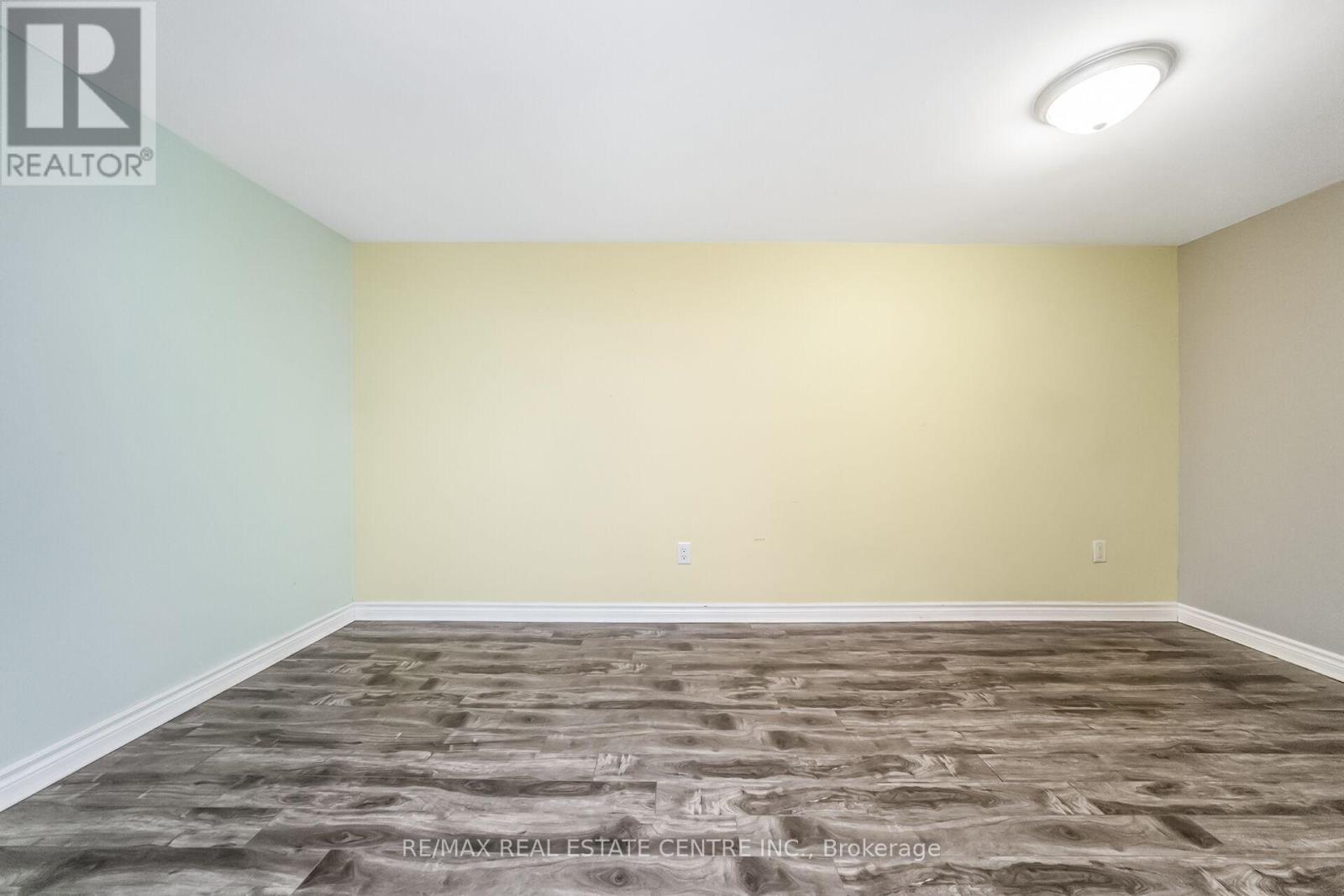 9 Watson Crescent, Brampton, Ontario  L6W 1E5 - Photo 36 - W12494004