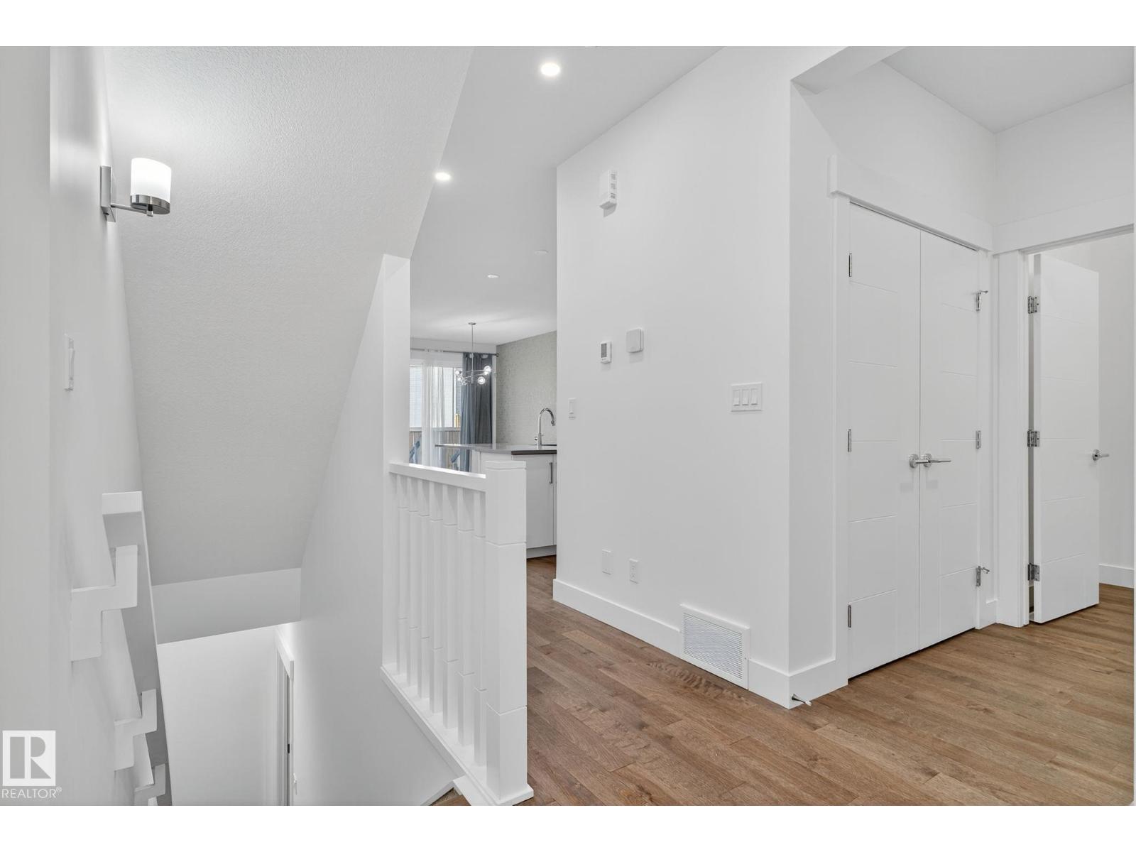 1096 Secord Promenade Nw, Edmonton, Alberta  T5T 7B1 - Photo 6 - E4464122