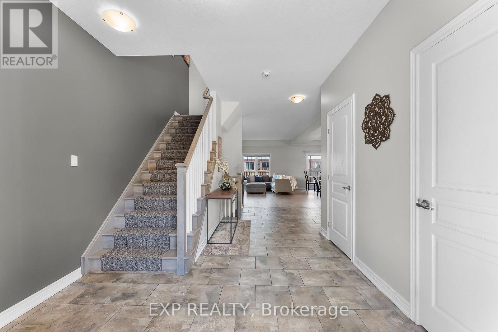 79 Severino Circle, West Lincoln, Ontario  L0R 2A0 - Photo 5 - X12494102