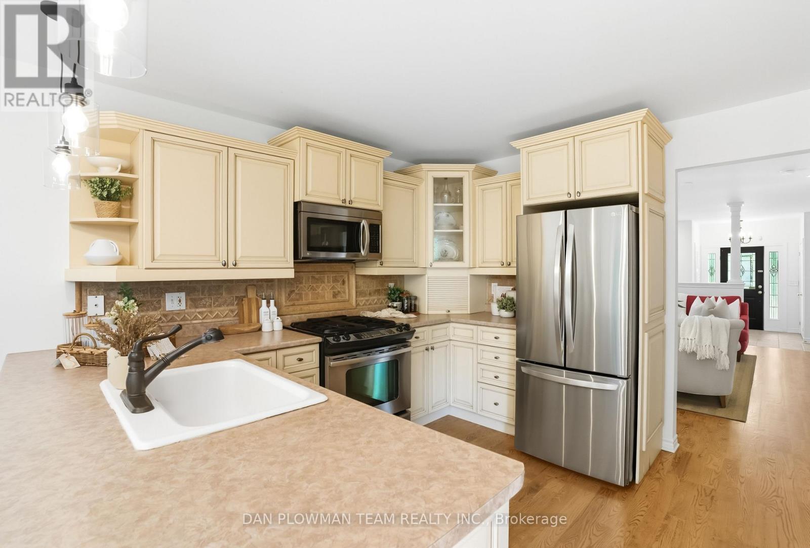 219 Ruttan Terrace, Cobourg, Ontario  K9A 5X7 - Photo 9 - X12493968