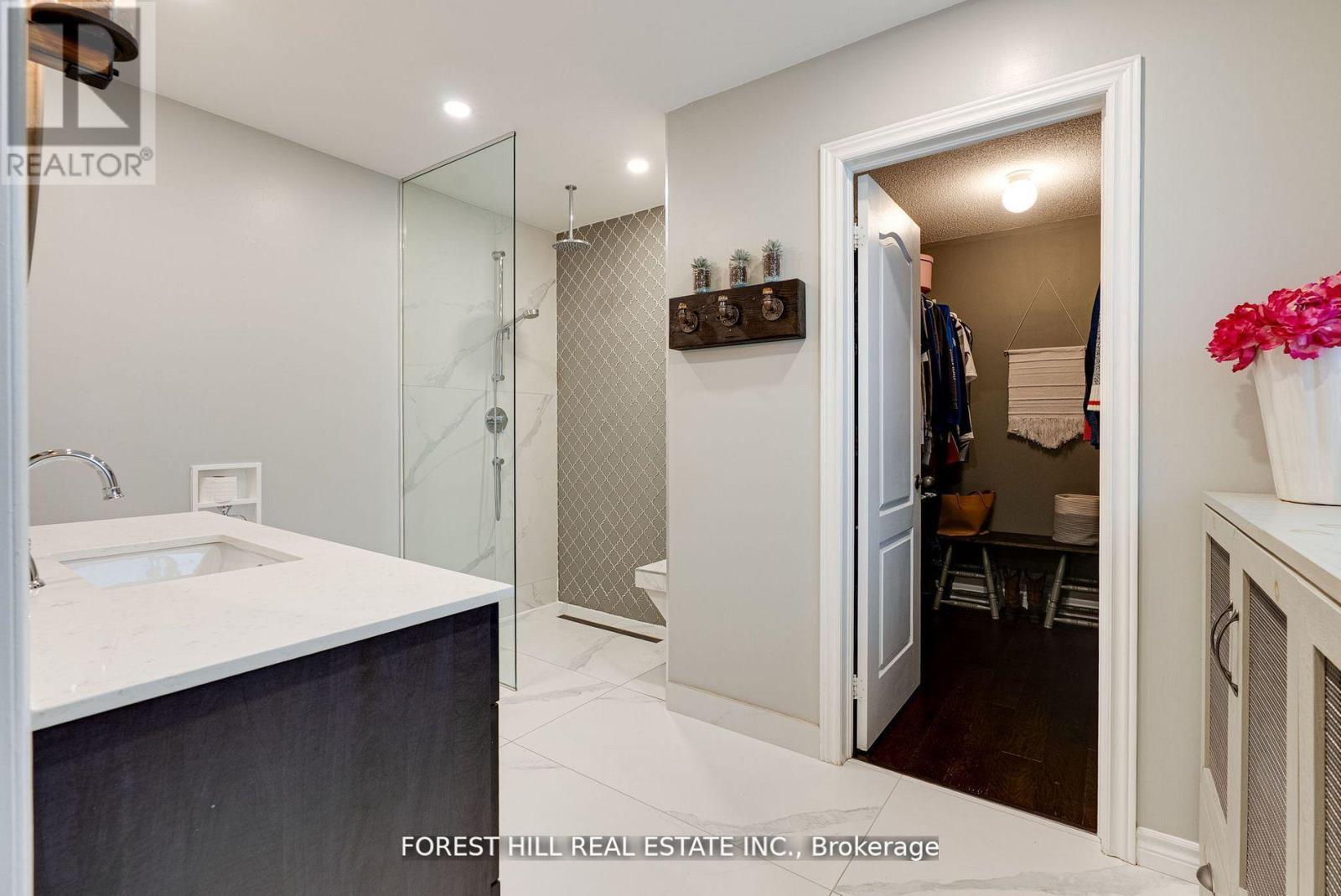 44 Prince Of Wales Drive, Barrie, Ontario  L4N 0T1 - Photo 8 - S12375068