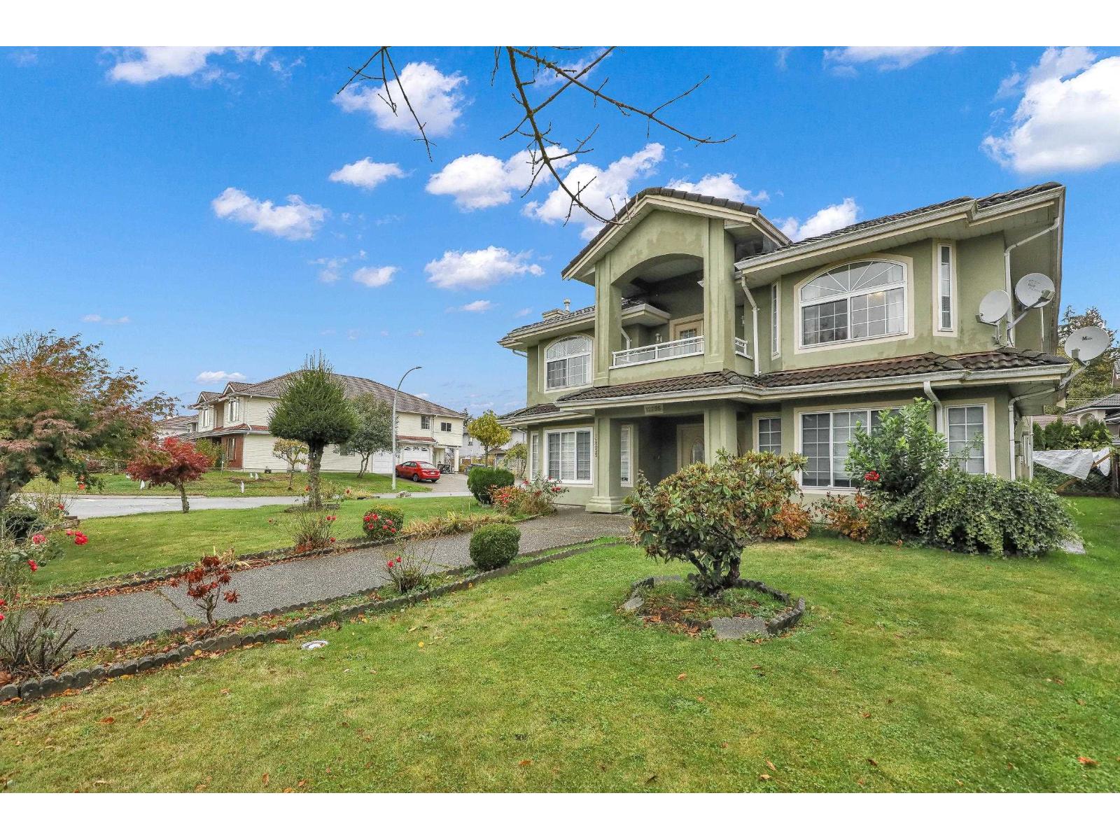 12255 64a Avenue, Surrey, British Columbia  V3W 3R8 - Photo 3 - R3063081