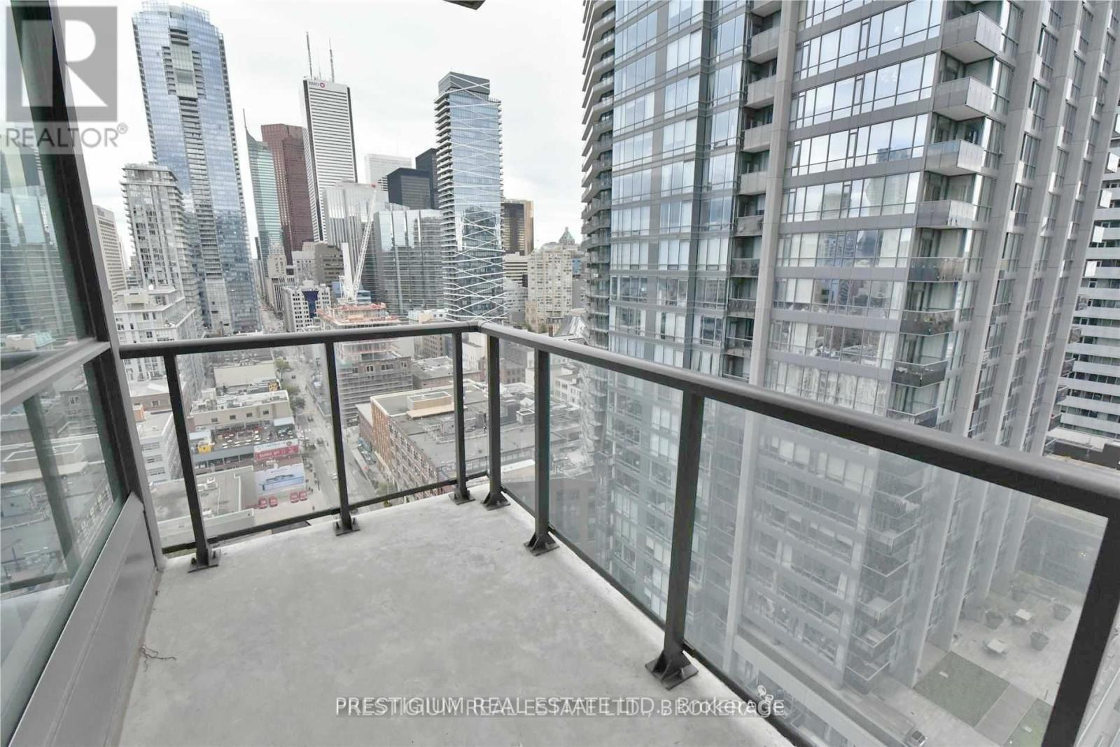 1910 - 290 Adelaide Street W, Toronto, Ontario  M5V 0P3 - Photo 12 - C12491906