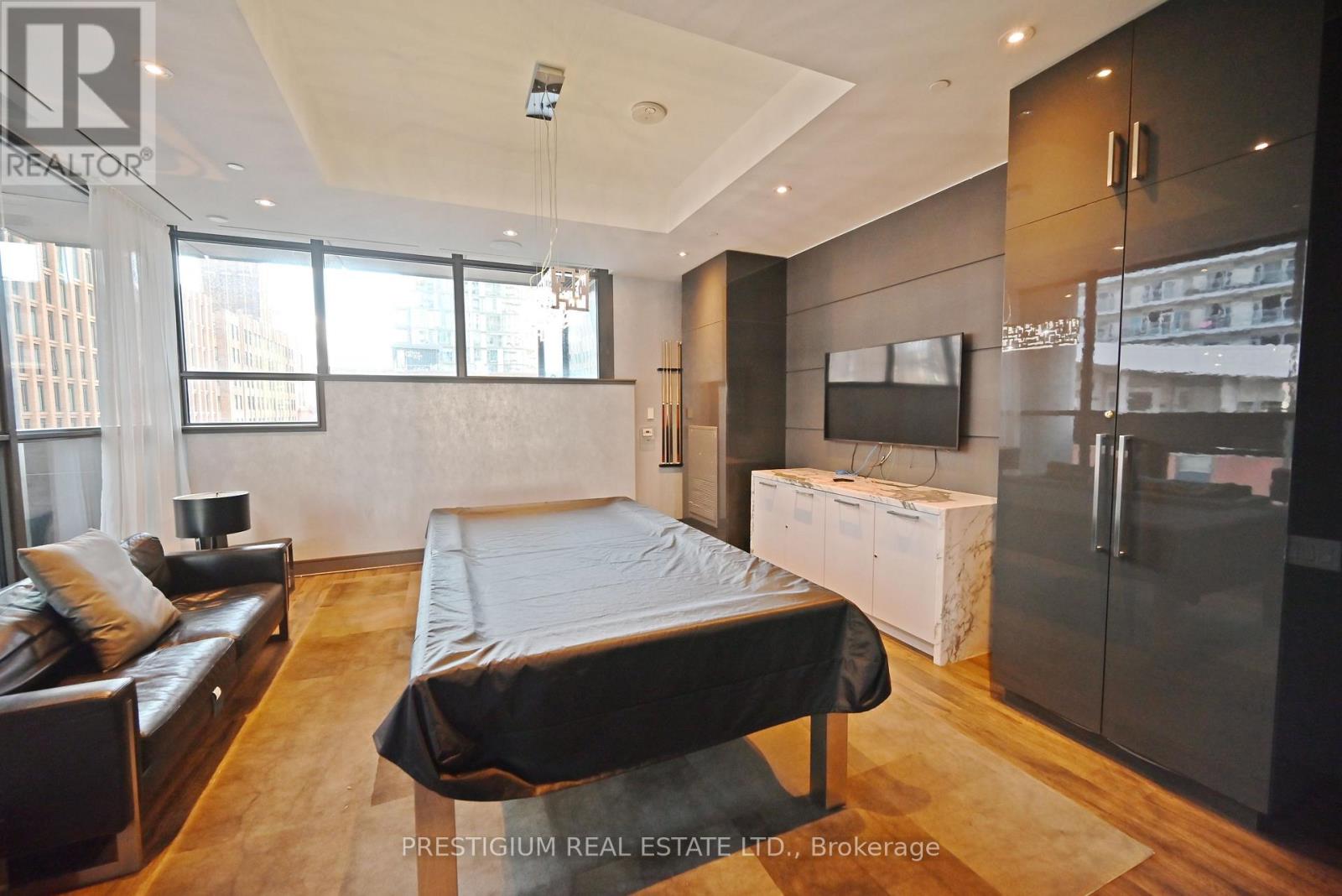 1910 - 290 Adelaide Street W, Toronto, Ontario  M5V 0P3 - Photo 21 - C12491906