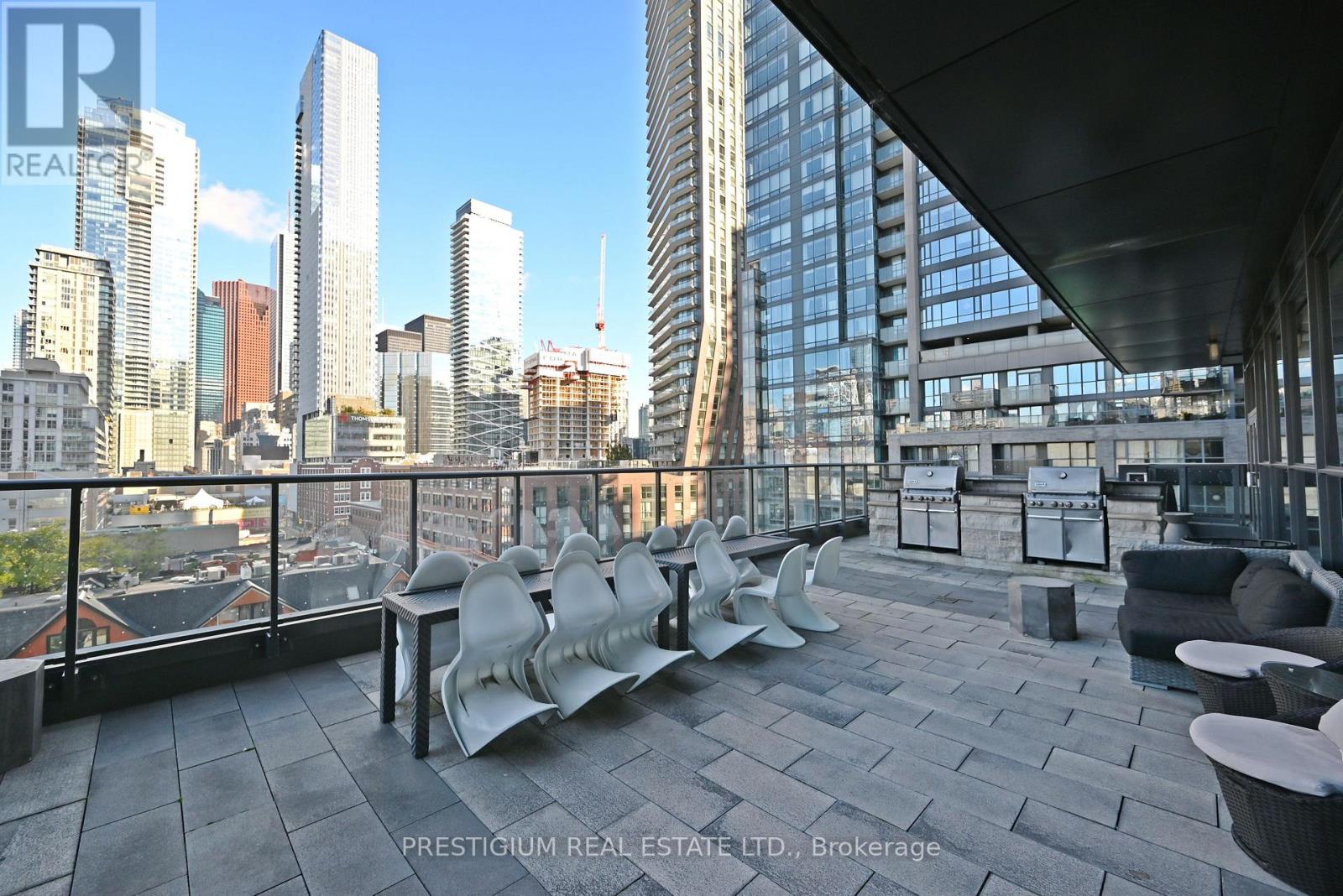 1910 - 290 Adelaide Street W, Toronto, Ontario  M5V 0P3 - Photo 19 - C12491906