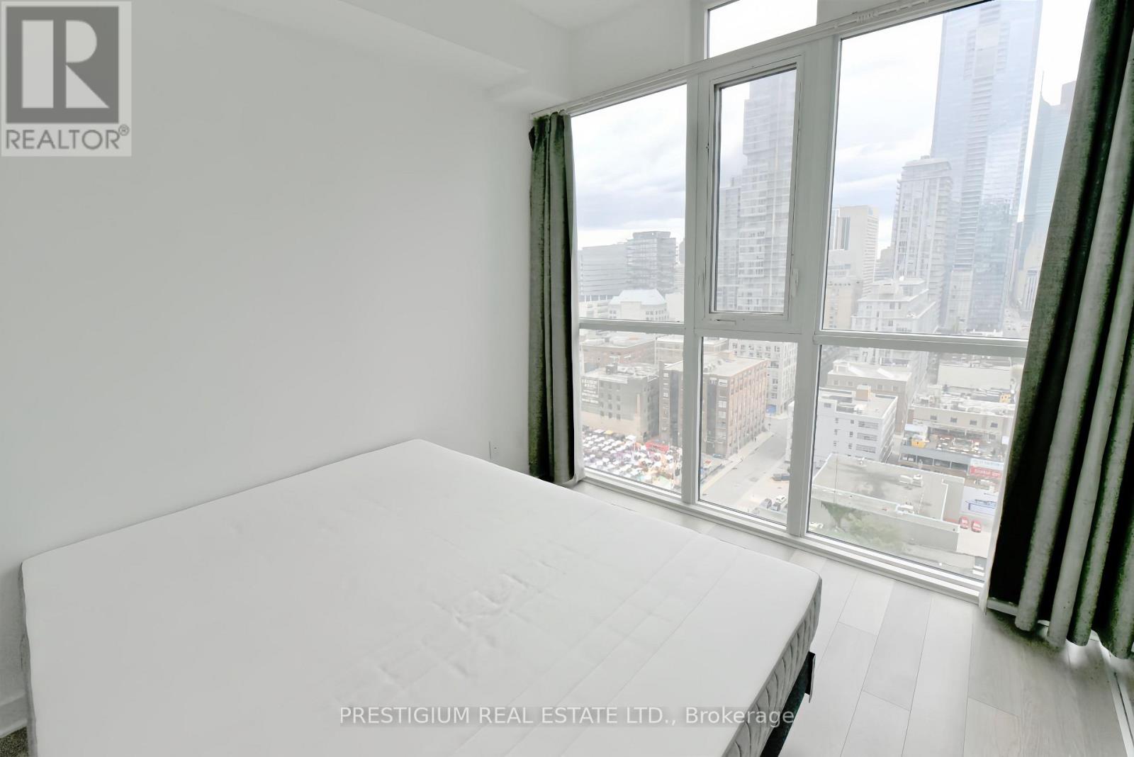 1910 - 290 Adelaide Street W, Toronto, Ontario  M5V 0P3 - Photo 8 - C12491906