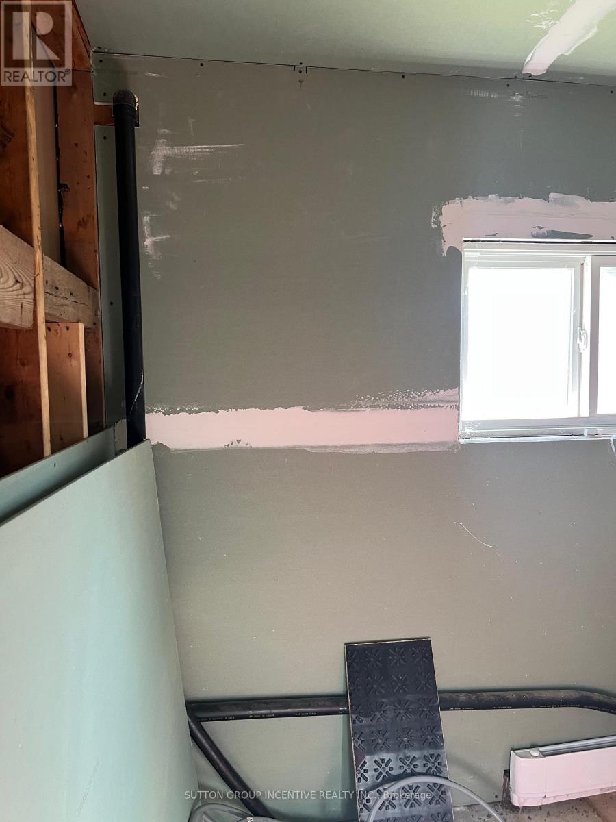 4067 Airport Road, Ramara, Ontario  L3V 6H6 - Photo 20 - S12493910