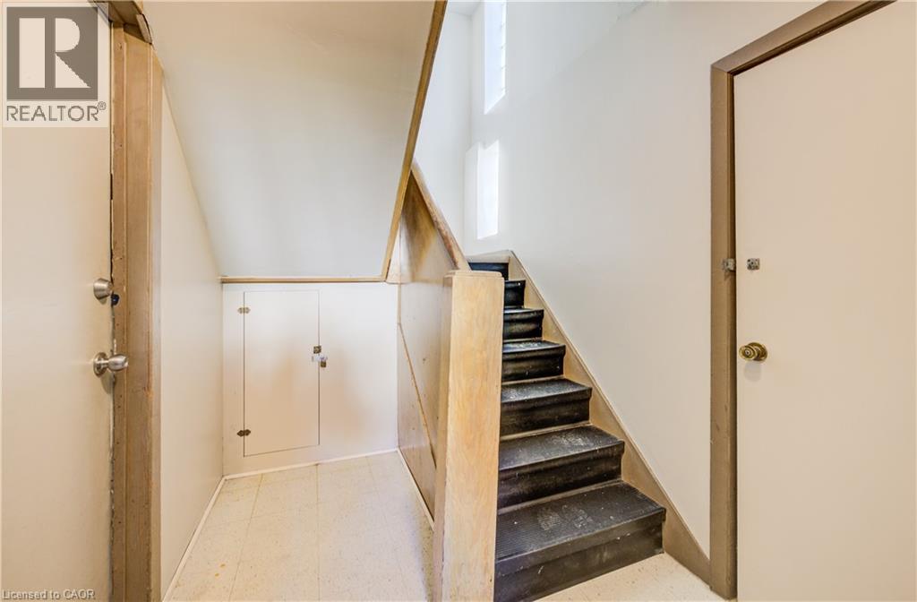 263 Highland Road W, Kitchener, Ontario  N2M 3C4 - Photo 14 - 40784583