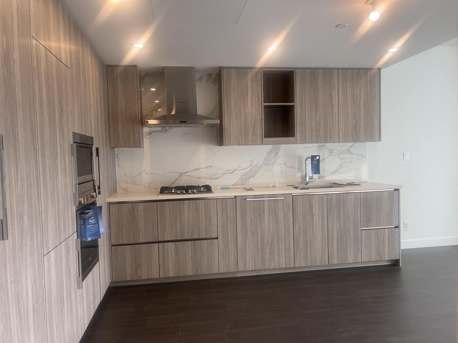 706 13778 100th Avenue, Surrey, British Columbia  V3T 0V3 - Photo 4 - R3060507