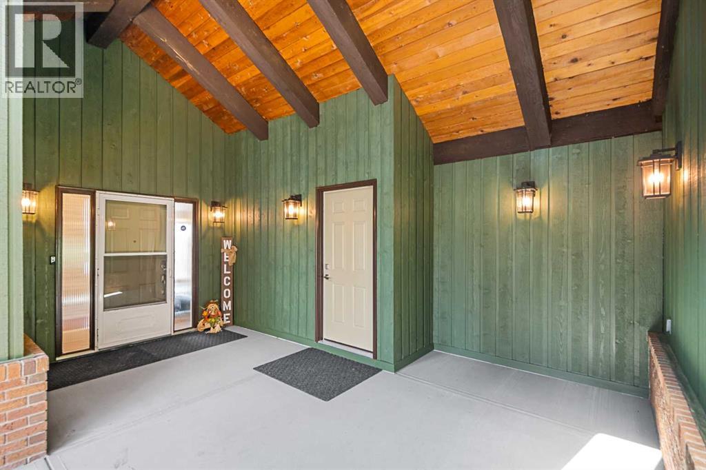 5 Georgian Estates, Rural Rocky View County, Alberta  T1Z 0L1 - Photo 6 - A2257047