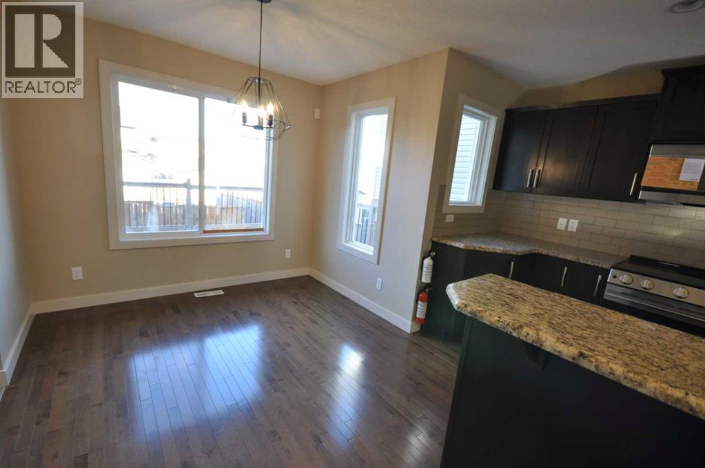 114 Silverado Plains Manor Sw, Calgary, Alberta  T2X 0R5 - Photo 3 - A2267305