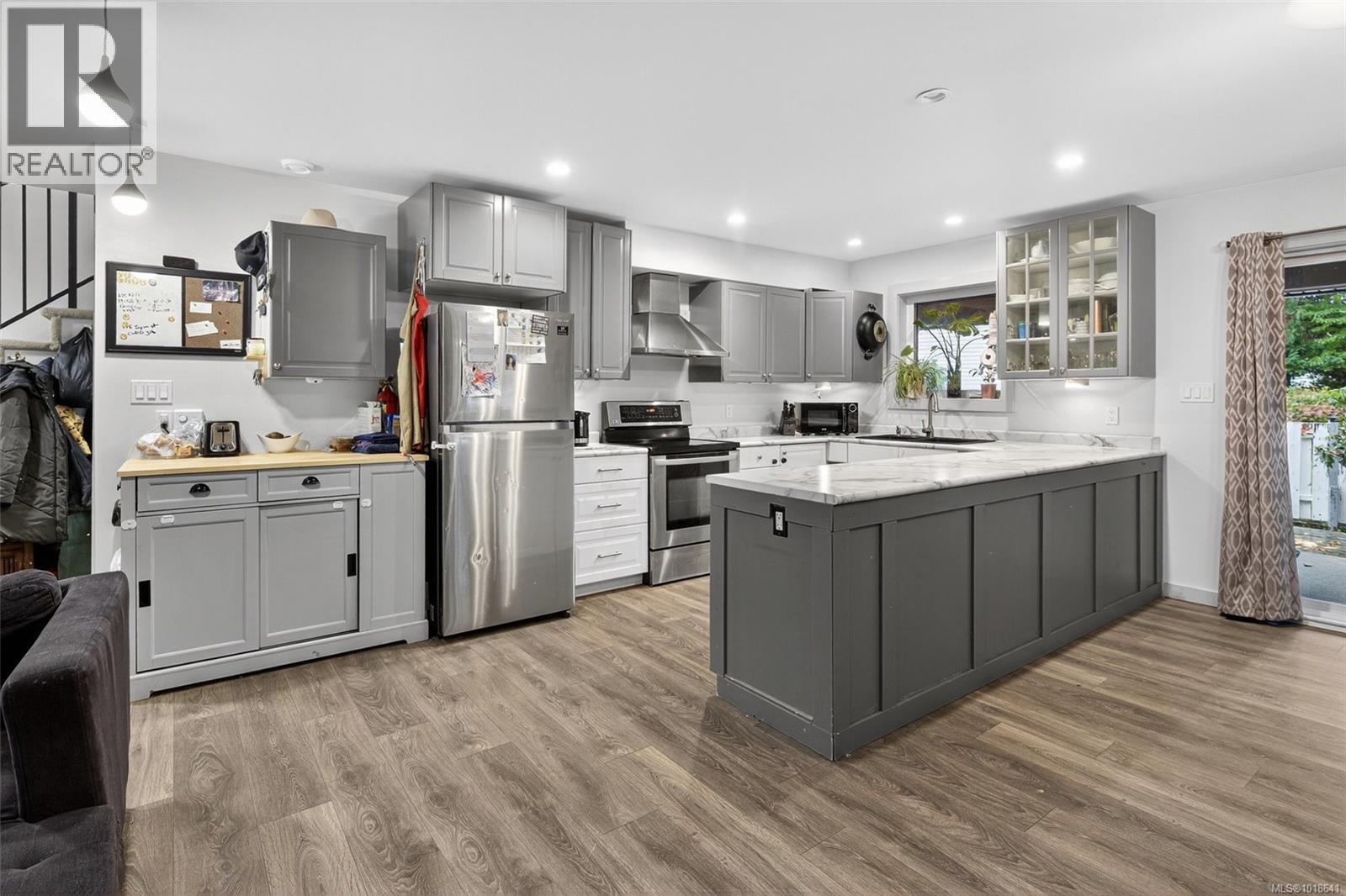 50 Park Rd, Lake Cowichan, British Columbia  V0R 2G0 - Photo 6 - 1018641