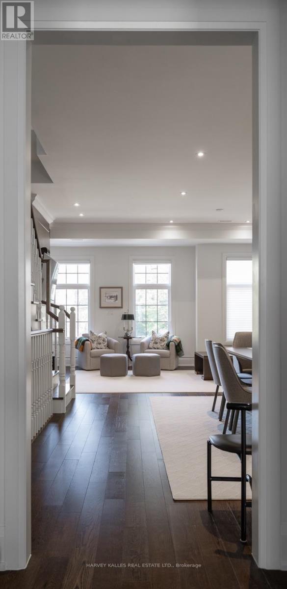 A - 2460 Bayview Avenue, Toronto, Ontario  M2L 0A3 - Photo 11 - C12493702