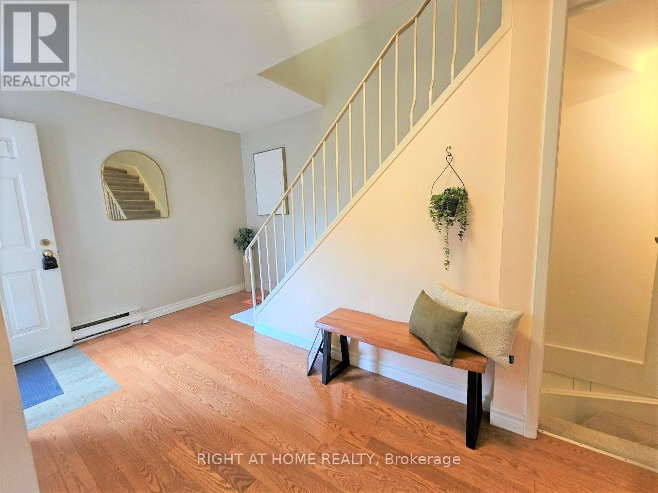 405 - 11 Reith Way, Markham, Ontario  L3T 5C6 - Photo 4 - N12494024