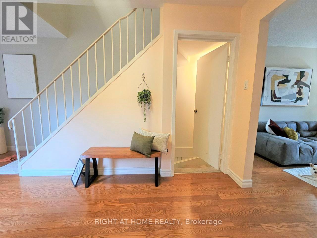 405 - 11 Reith Way, Markham, Ontario  L3T 5C6 - Photo 5 - N12494024