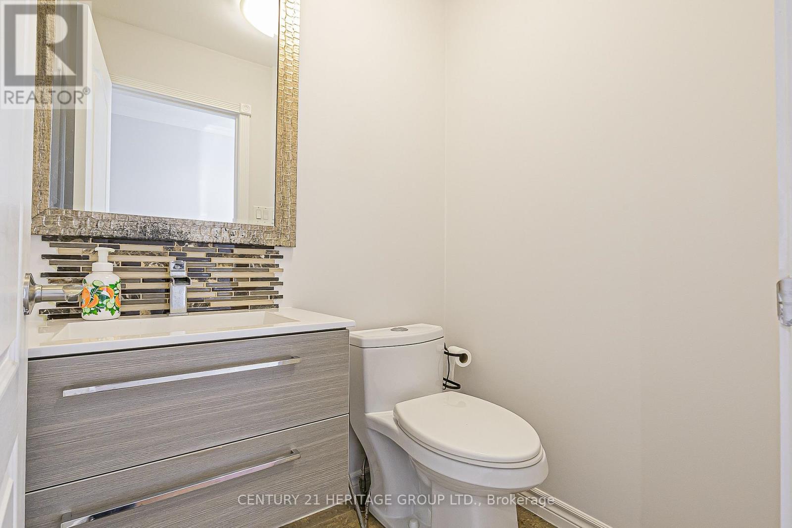 32 Mountfield Crescent, Vaughan, Ontario  L4J 7E8 - Photo 11 - N12494038