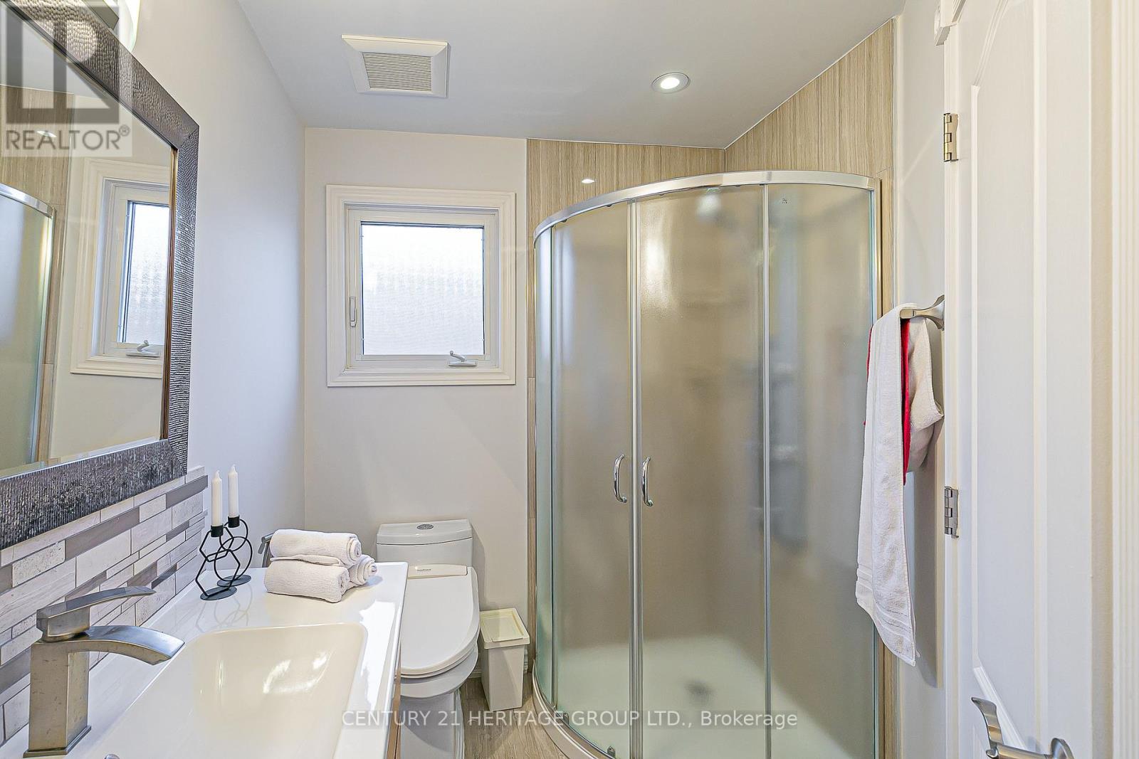 32 Mountfield Crescent, Vaughan, Ontario  L4J 7E8 - Photo 13 - N12494038