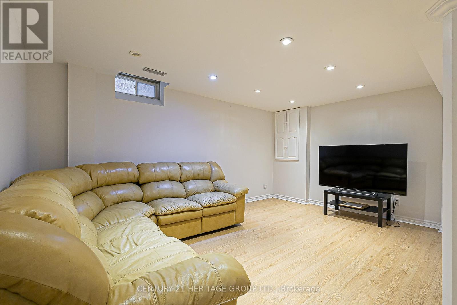 32 Mountfield Crescent, Vaughan, Ontario  L4J 7E8 - Photo 19 - N12494038