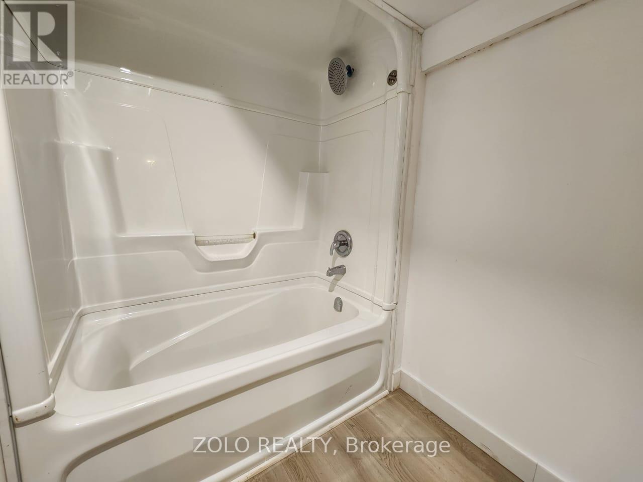 Lower - 5 Cabot Court, Aurora, Ontario  L4G 2Y9 - Photo 9 - N12494056