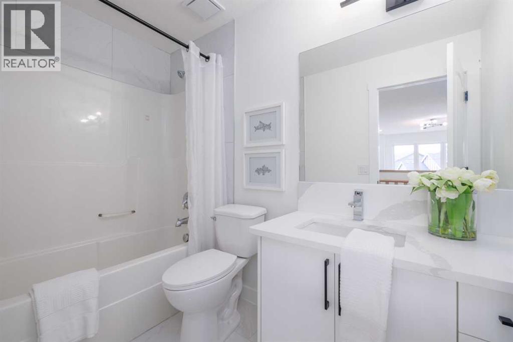 208 Coopers Hill Sw, Airdrie, Alberta  T4B 0B9 - Photo 24 - A2266940