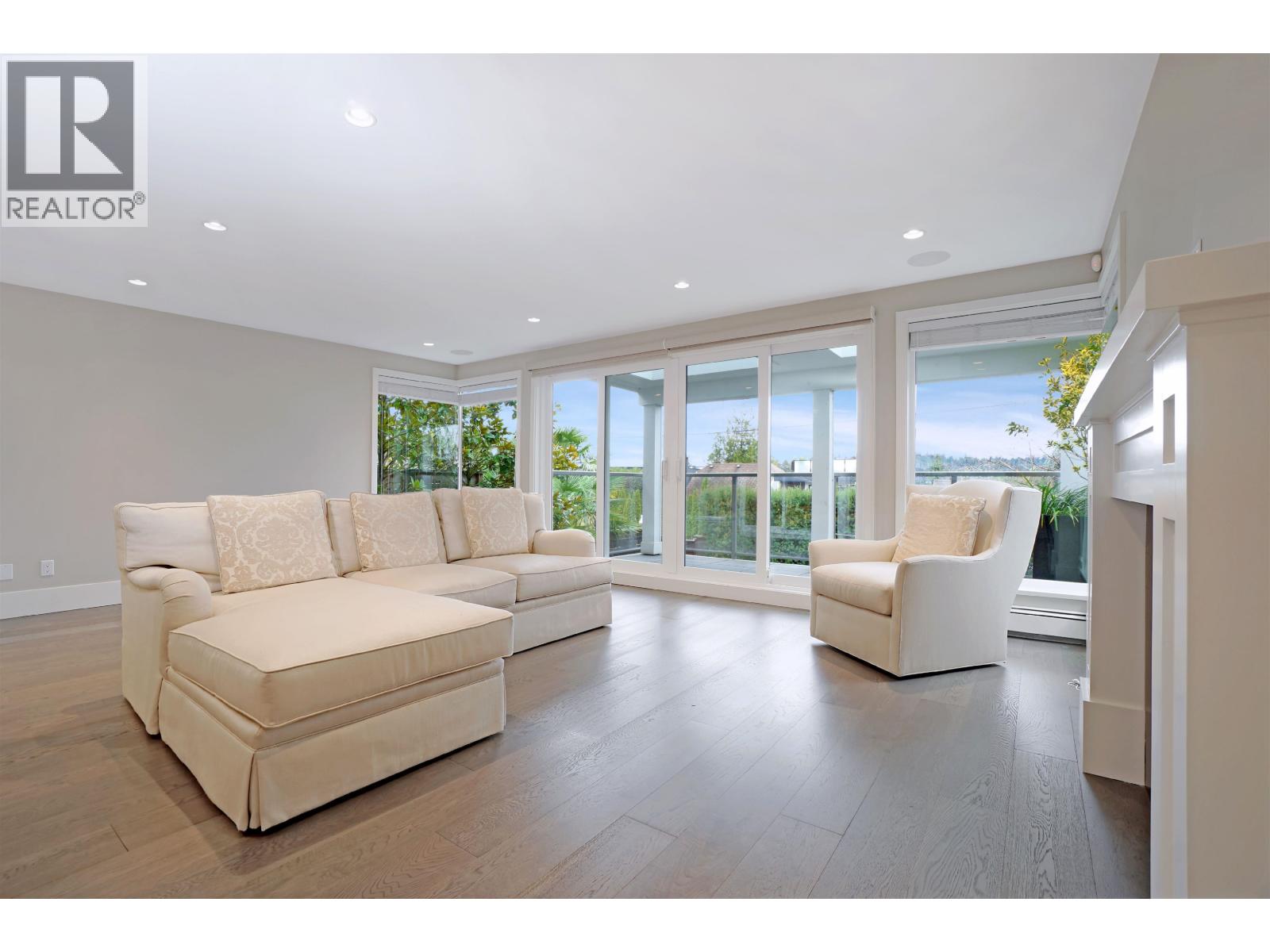 1251 Clyde Avenue, West Vancouver, British Columbia  V7T 1E6 - Photo 4 - R3045252