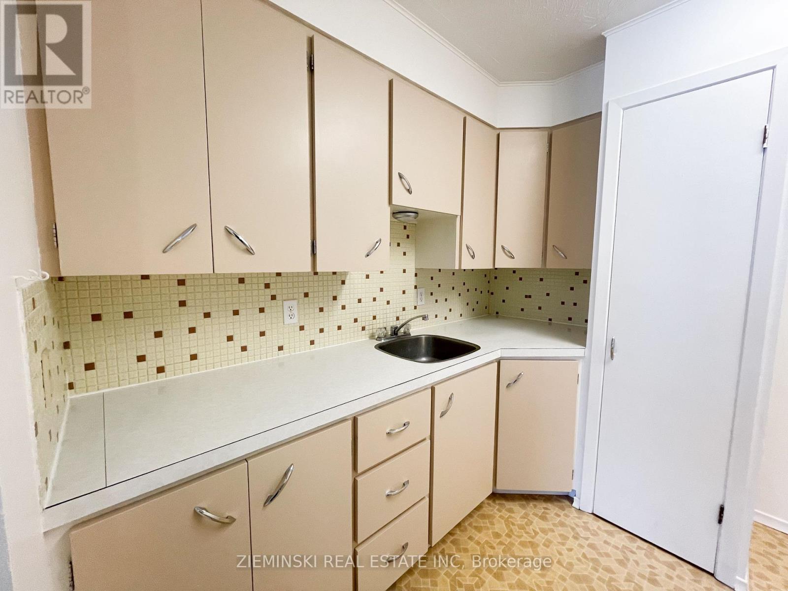 246 Cambridge Avenue, Iroquois Falls, Ontario  P0K 1E0 - Photo 9 - T12490086