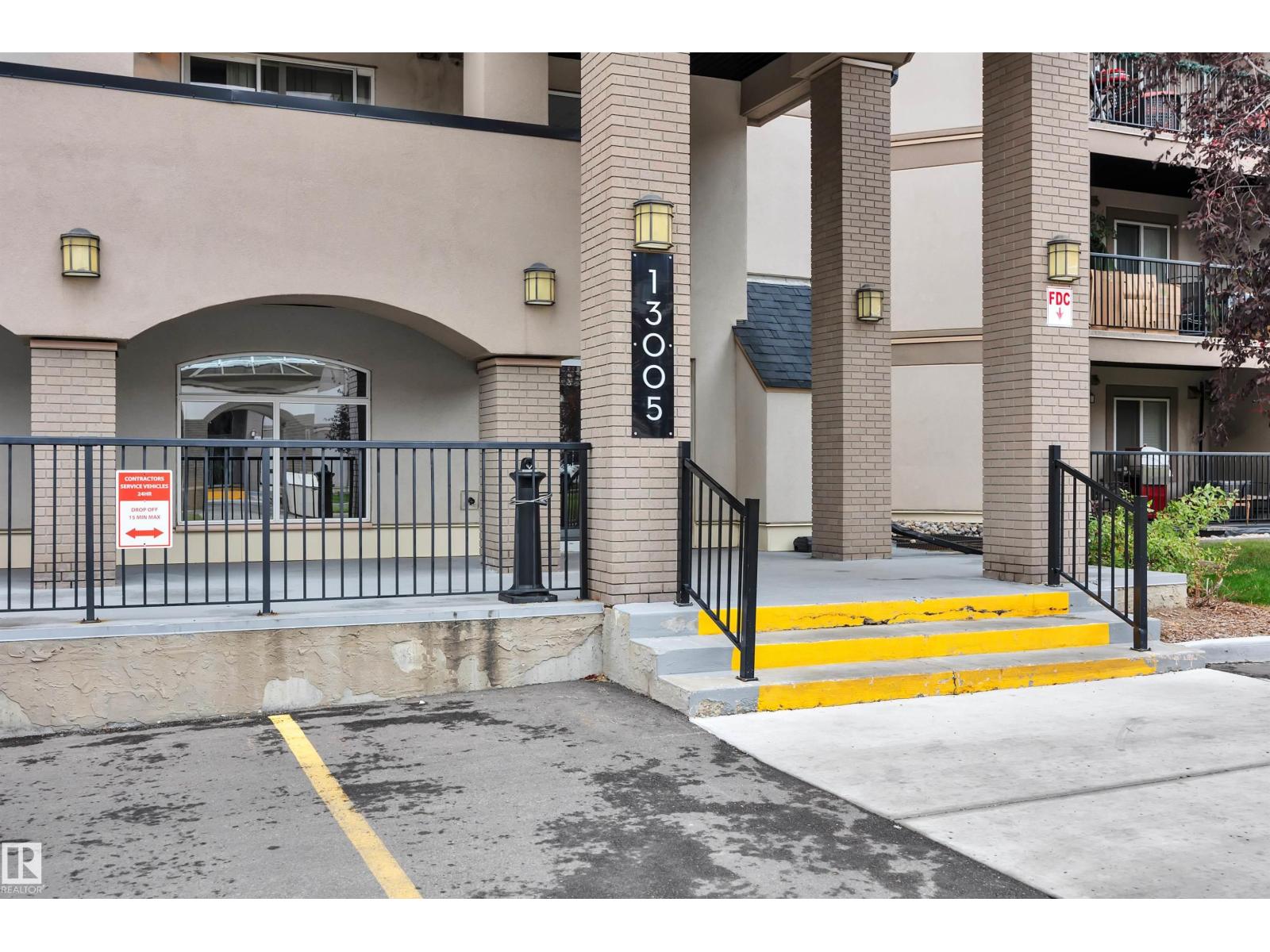 #121 13005 140 Av Nw, Edmonton, Alberta  T6V 1X1 - Photo 2 - E4464127