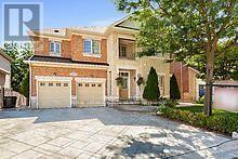 36 Valleyridge Crescent, Brampton, Ontario  L6P 2C8 - Photo 2 - W12494030