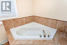 36 Valleyridge Crescent, Brampton, Ontario  L6P 2C8 - Photo 28 - W12494030