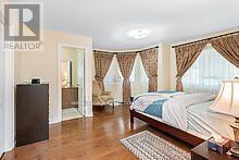 36 Valleyridge Crescent, Brampton, Ontario  L6P 2C8 - Photo 31 - W12494030