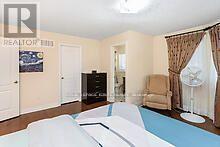 36 Valleyridge Crescent, Brampton, Ontario  L6P 2C8 - Photo 33 - W12494030