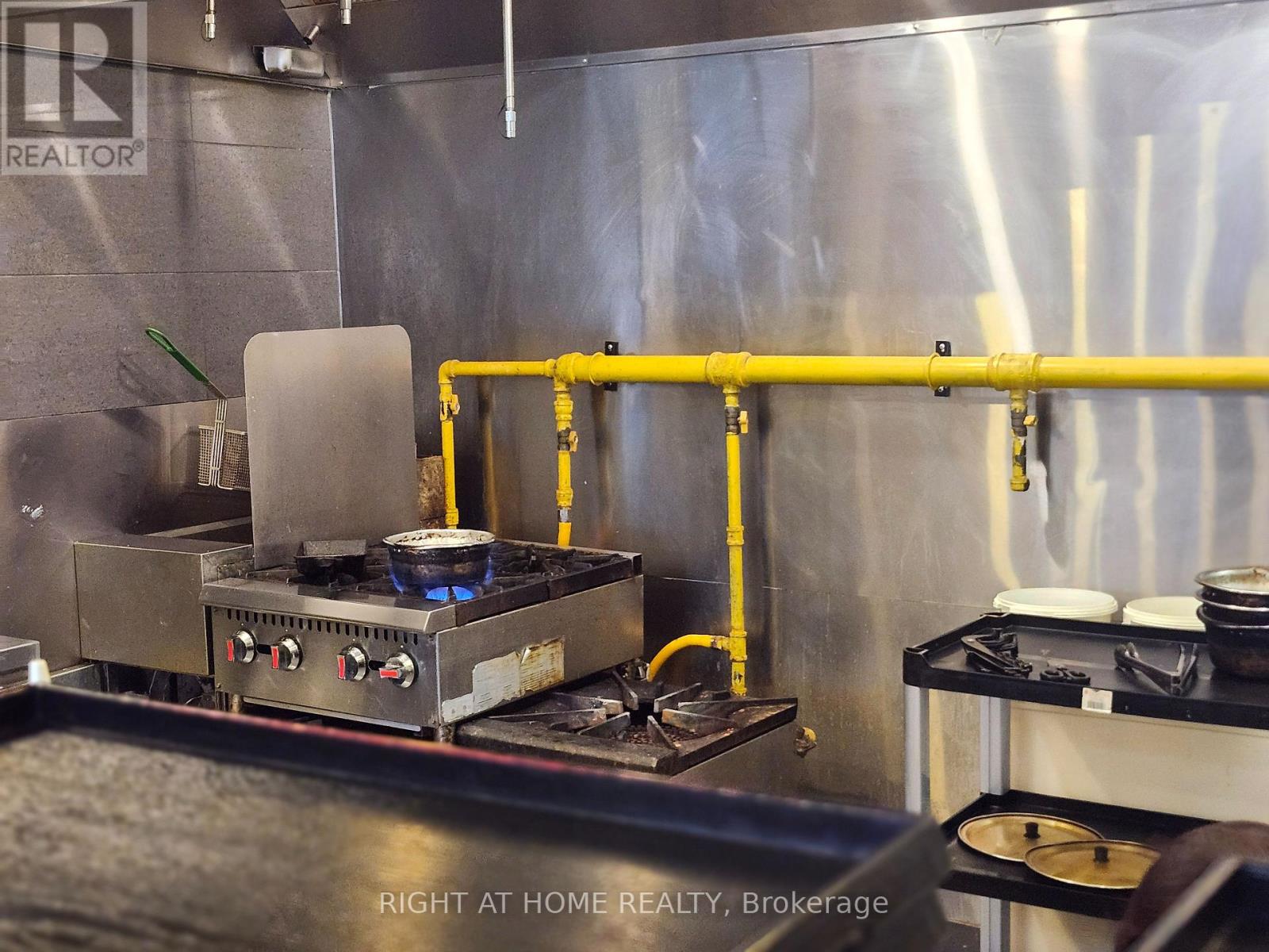 80 - 105 The Pond Road, Toronto, Ontario  M3J 0K9 - Photo 18 - W12494034