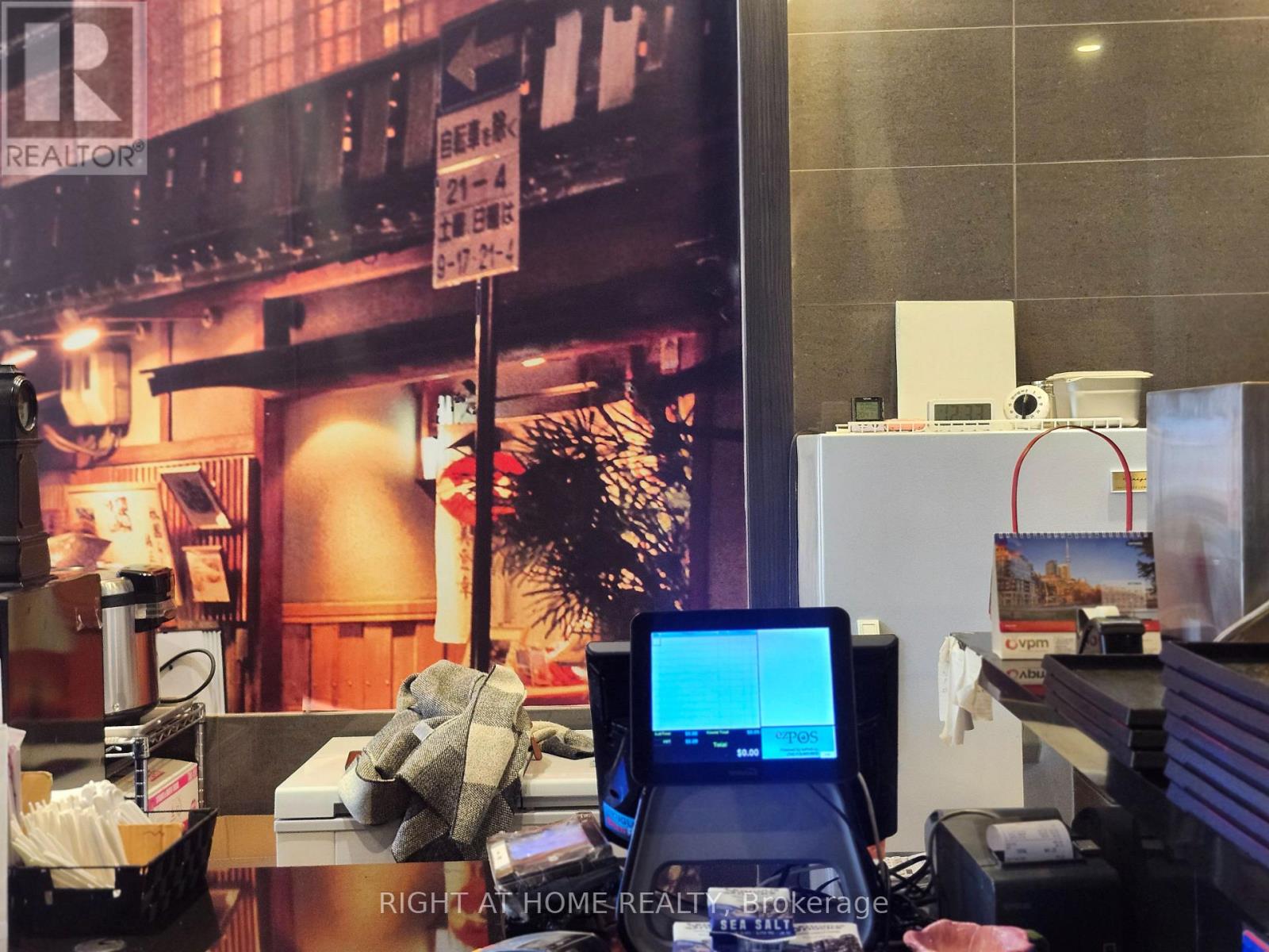 80 - 105 The Pond Road, Toronto, Ontario  M3J 0K9 - Photo 2 - W12494034