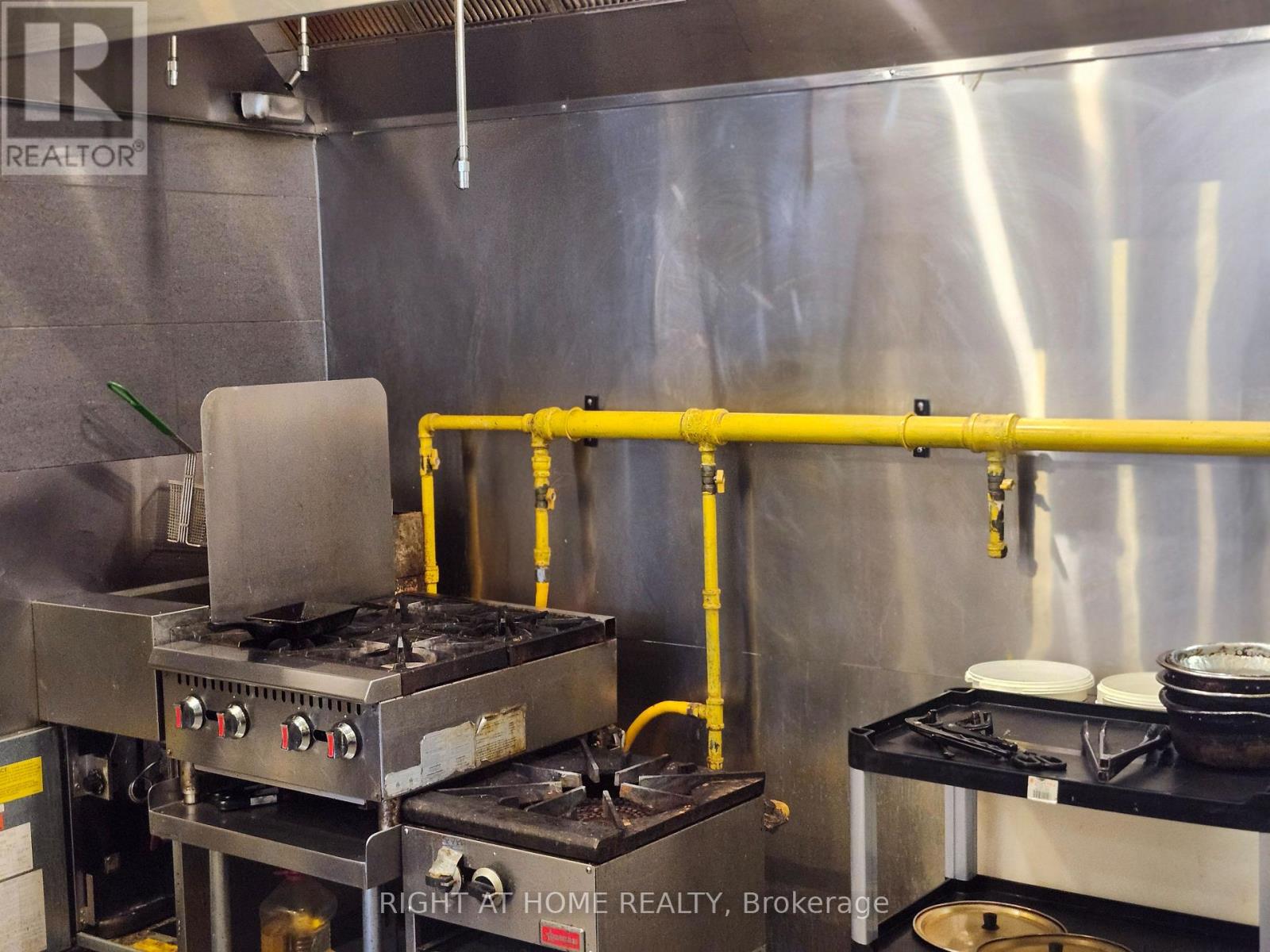 80 - 105 The Pond Road, Toronto, Ontario  M3J 0K9 - Photo 23 - W12494034