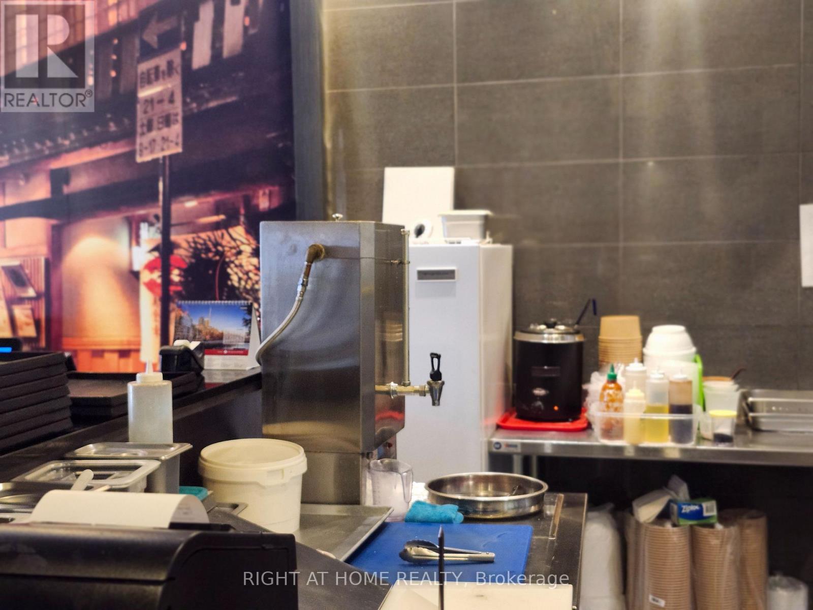 80 - 105 The Pond Road, Toronto, Ontario  M3J 0K9 - Photo 29 - W12494034