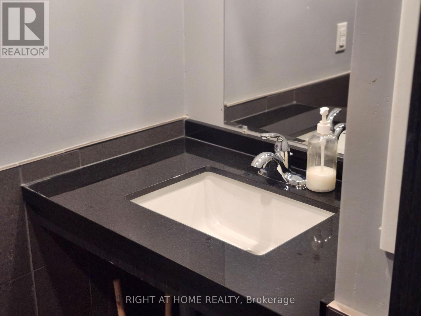 80 - 105 The Pond Road, Toronto, Ontario  M3J 0K9 - Photo 35 - W12494034