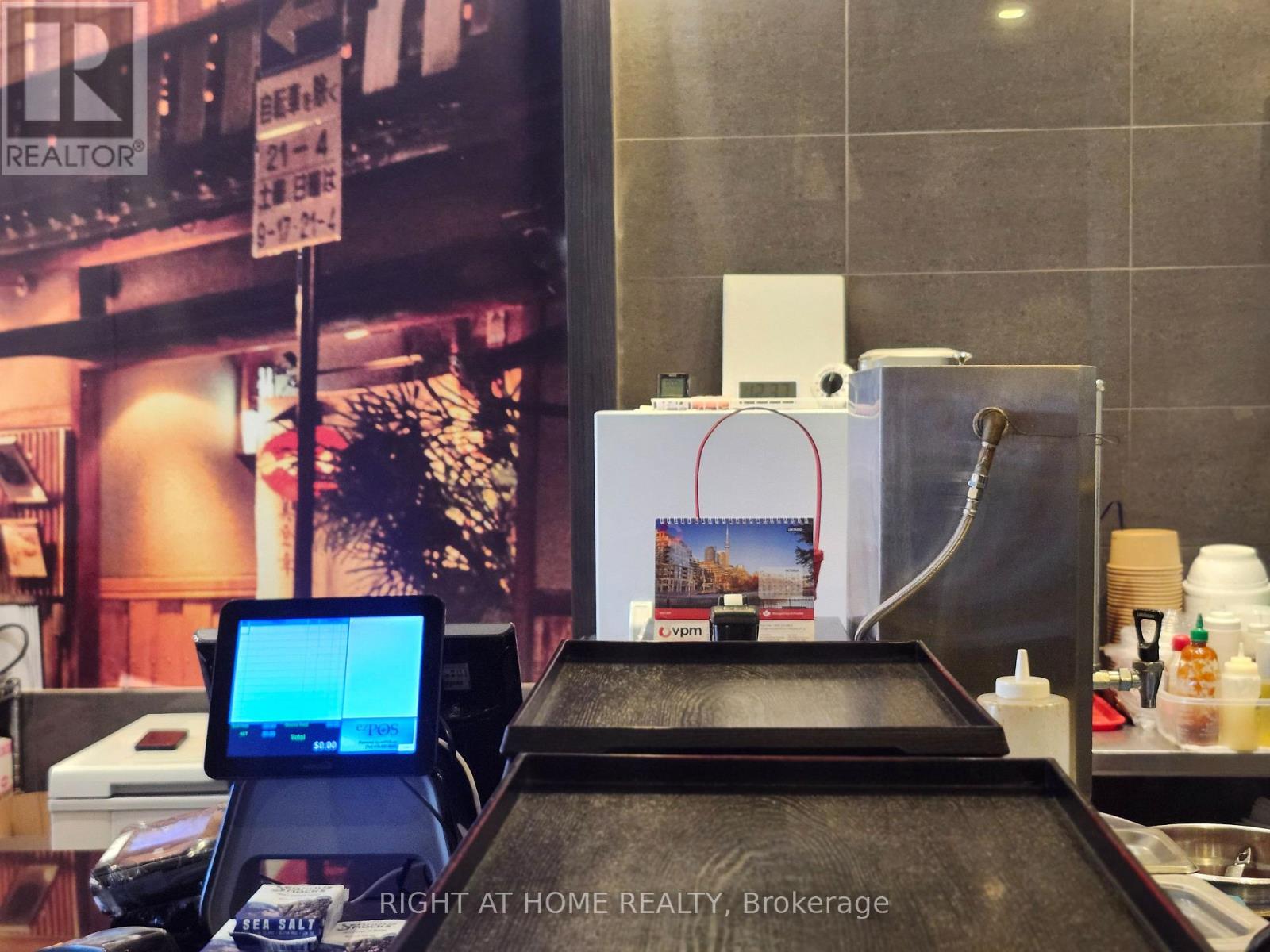 80 - 105 The Pond Road, Toronto, Ontario  M3J 0K9 - Photo 6 - W12494034